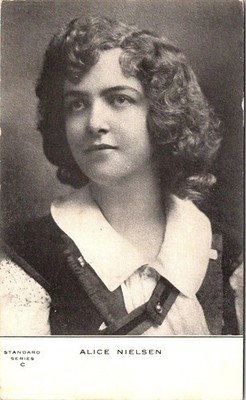 American OPERA Singer ALICE NIELSEN Postcard