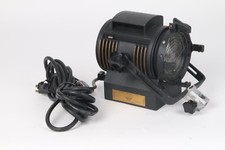 LTM Pepper 650W Tungsten Focus Flood Hot Light