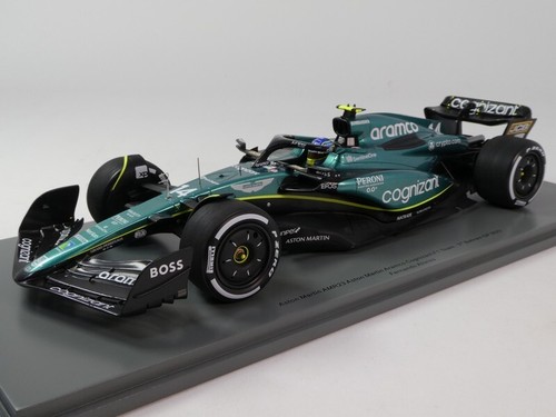 Miniature Spark 1:18 Aston Martin AMR23 #14 – Monaco 2023 – Alonso – Vitrine