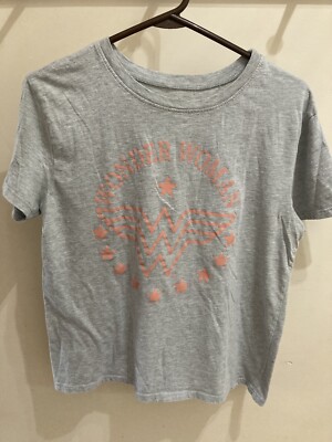 Wonder woman, ladies, gray T-shirt, size large. DC Comic Logo Tee