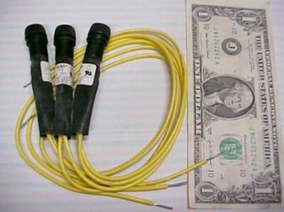 3 Porte-fusibles Bussmann Montage Panneau 5x20mm 16A 250V - Avec écrou Et Câbles 18 AWG