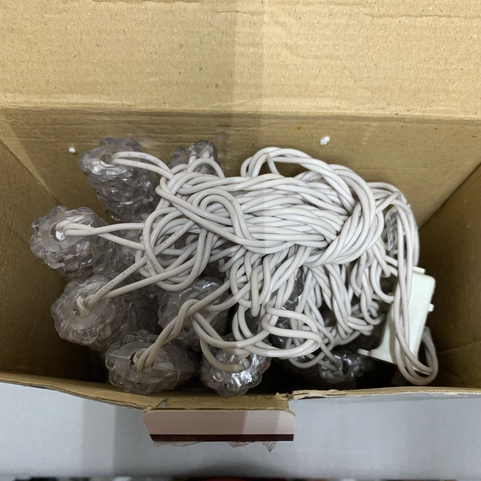 GE 19 Count Ice Crystal White LED Clear Icicle Christmas Lights 9 ft. Length - Image 3 of 3