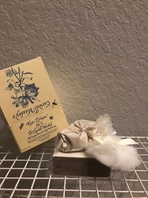 Elixir D'Amour No.1 De Caswell Massey Body Dust with Puff 3oz For Women 