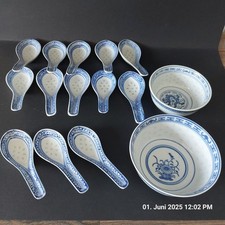 Konvolut Reiskorn Porzellan Reis Suppe China blau wei&szlig; Schale L&ouml;ffel Topzustand