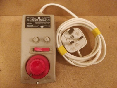 HORNBY Railways Modelleisenbahn R915 Power Speed Controller / Trafo Spur 00 