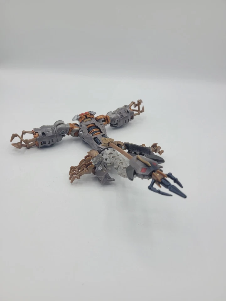 Figura de acción Hasbro Transformers Takara Scorpion Decepticon 2006 Foto 3 de 4