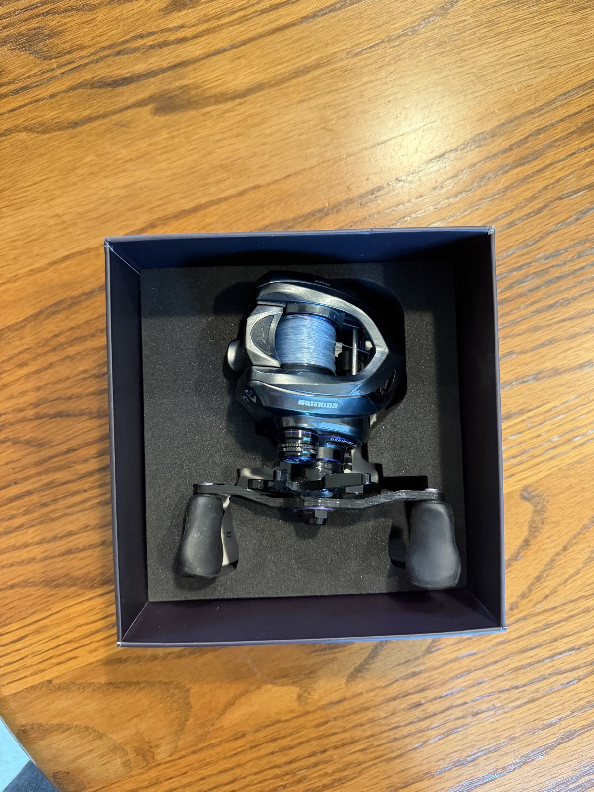 KastKing Mg12 Elite Magnesium Baitcasting Reel &ndash; 7.5:1 Gear Ratio &ndash; Right Handed