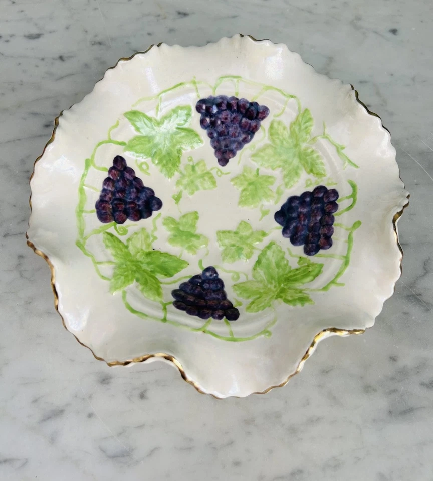 Majolica Ceramic Hand Painted Candy Dish Bowl Grape Design Gold Trim Signed JLM - Изображение 2 из 4