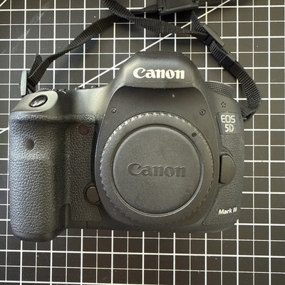 Canon EOS 5D Mark III for parts (bad shutter)