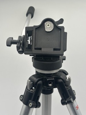 Bogen Manfrotto 3001 Pro Tripod w/ Manfrotto 3160 Head W/ Case Made in Italy