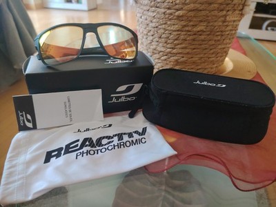 JULBO REACTIV Photochromic Dark Glass Light Based Sunglasses