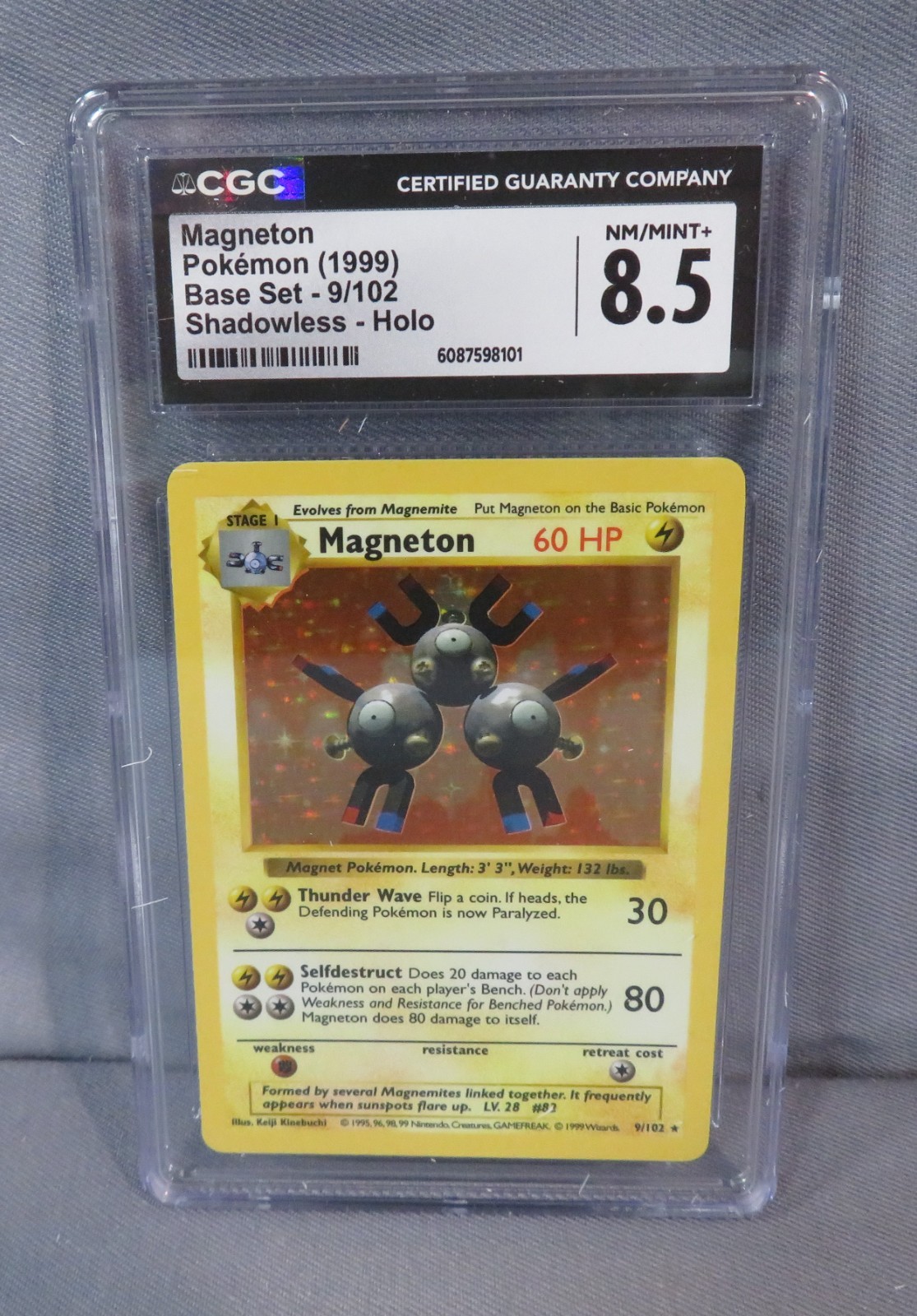 MAGNETON #9/102 Pokemon Base Set Shadowless Holo 1999 CGC 8.5 Near Mint/Mint+