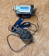 Sony Handycam DCR-TRV17 MiniDV/Memory Stick Camcorder 10x/120x NightShot