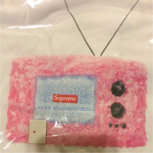 supreme tee tv
