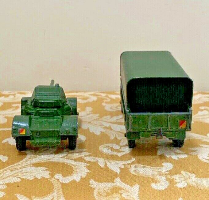 Dinky Toys 670 アーマードカー 3台セット Dinky Toys Military Collection Nos.: 621 3-Ton Wagon & 670 Armored