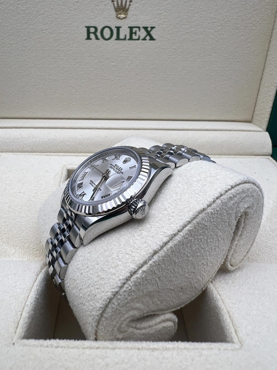 2022 Rolex Datejust 28mm 279174 18K Fluted Silver Roman 2022 Rolex Datejust 28mm 279174 18K Fluted Silver Roman
