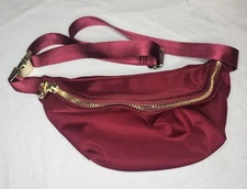Stoney Clover Lane Ruby Red Fanny Pack Bag Casual Travel 