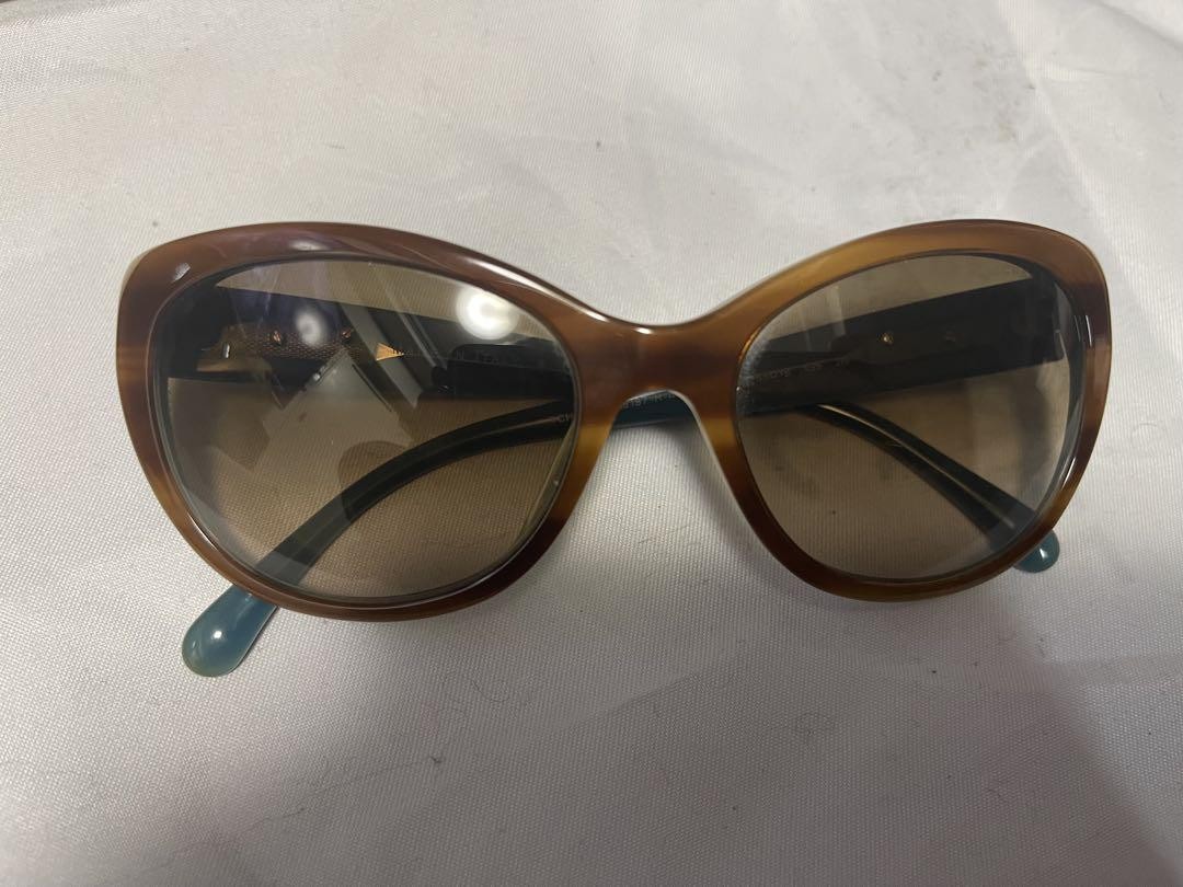 Chanel Bijou Accented Cat Eye Sunglasses Elegant Designer Shades-image