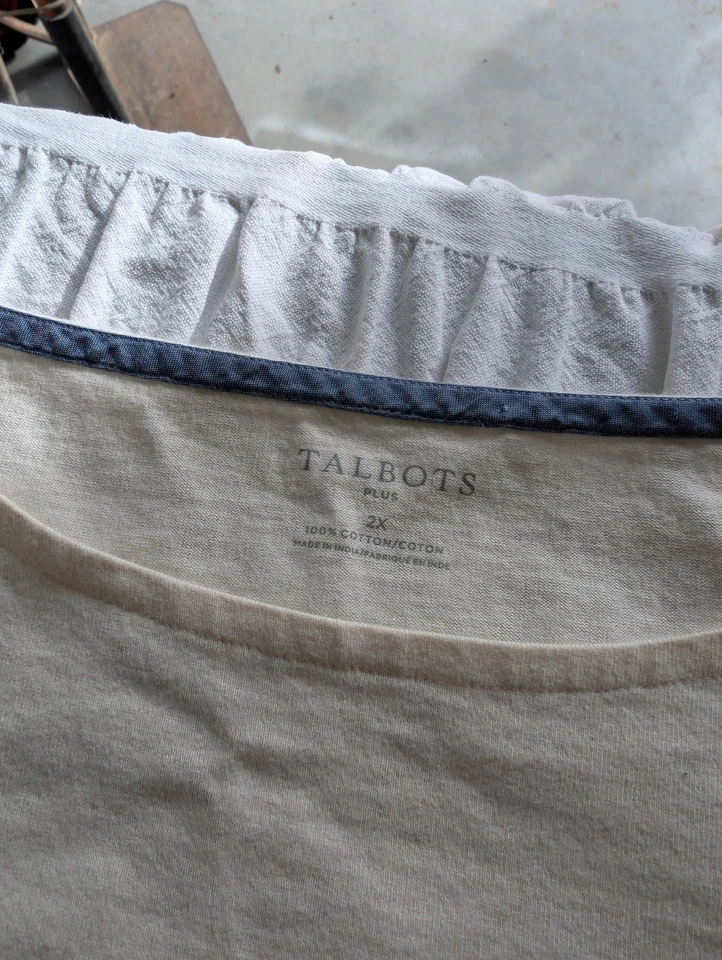 Camiseta para mujer Talbots Plus 2x blanca a rayas manga larga Foto 2 de 4