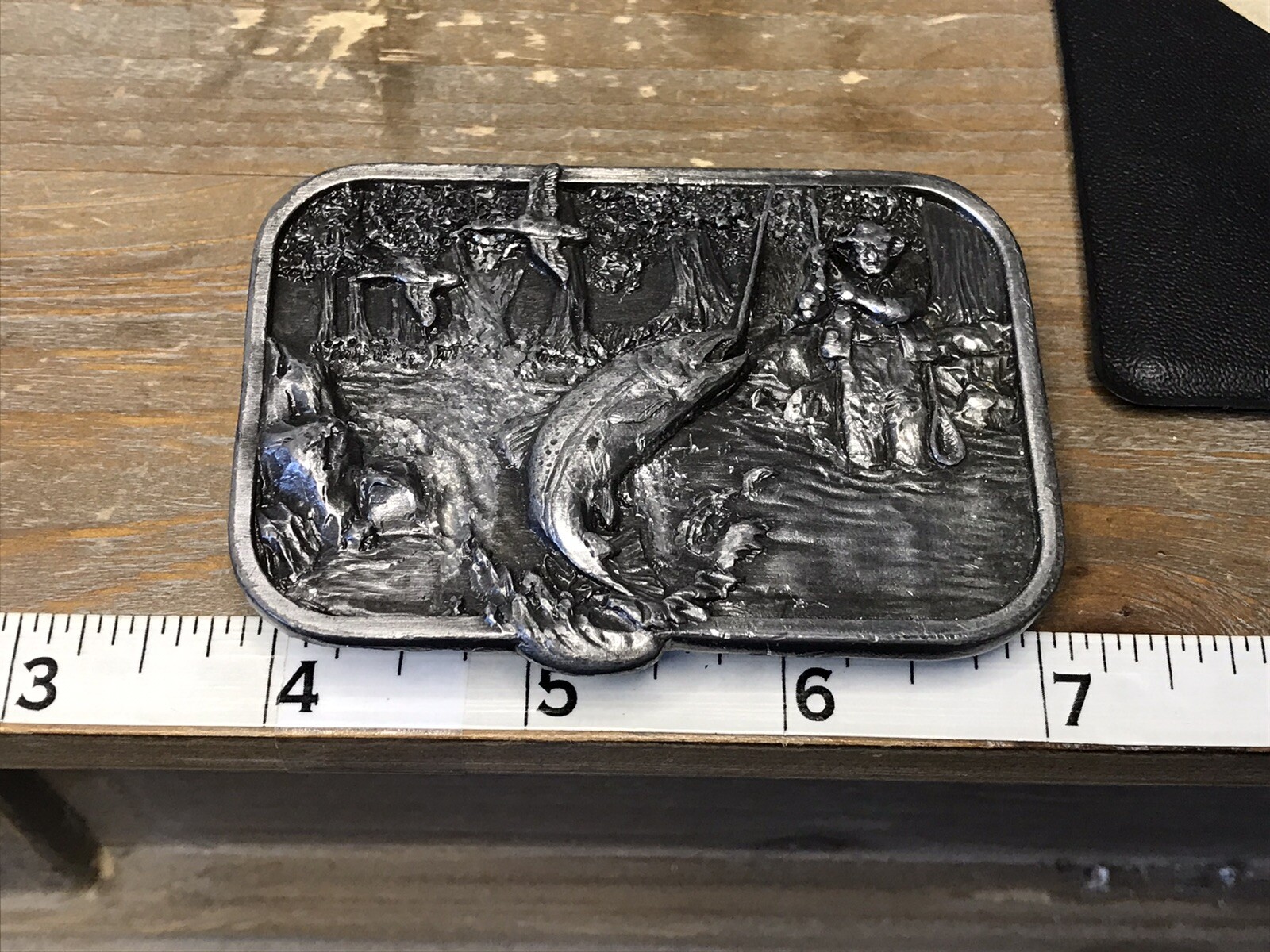 Vintage 1982 Siskiyou Buckle Company Fishing Buckle - Pewter     ~Z27~