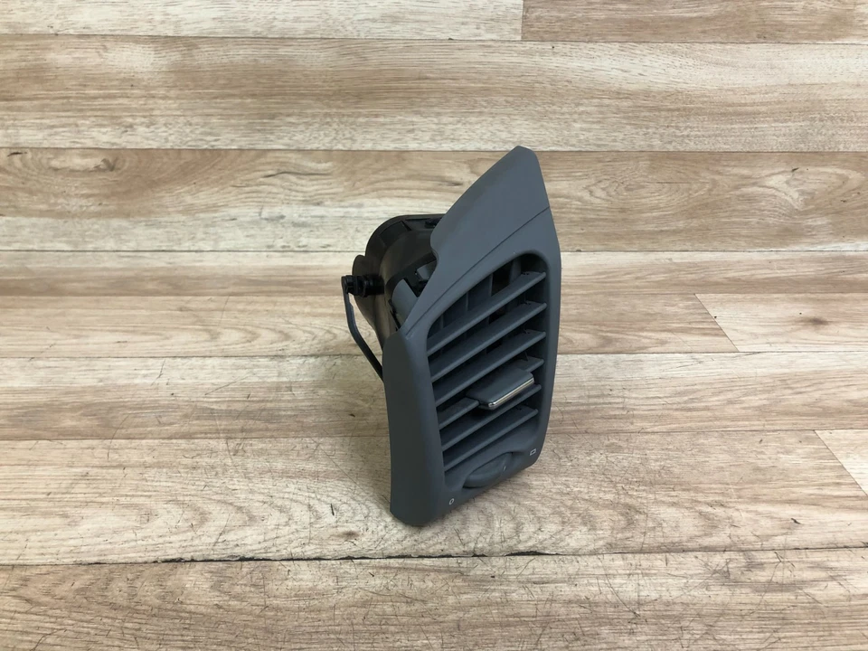 MERCEDES BENZ OEM CLK320 CLK430 CLK55 FRONT DRIVER SIDE DASH AC VENT 98-03 - Image 2 of 4