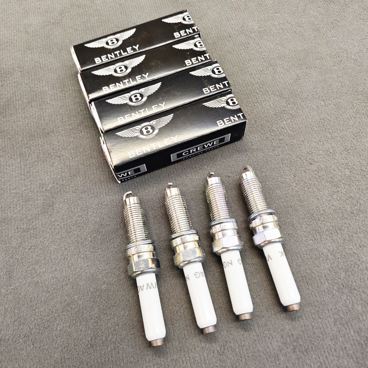 12 Pcs Bentley Spark Plugs W12 6.0T 07P905601B For W12 NEW