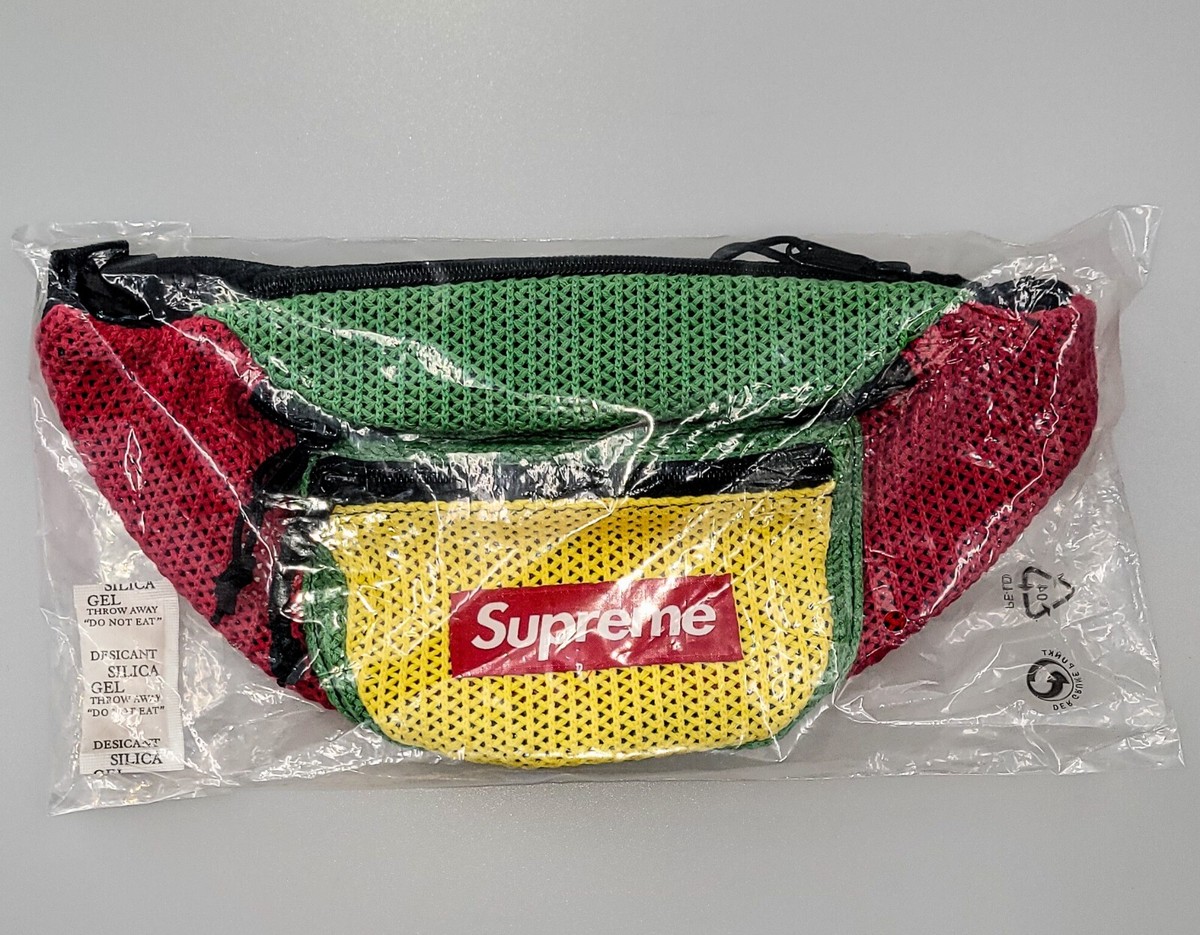 Supremeボディバッグ　BOXロゴ Supreme Shoulder Bag: Black