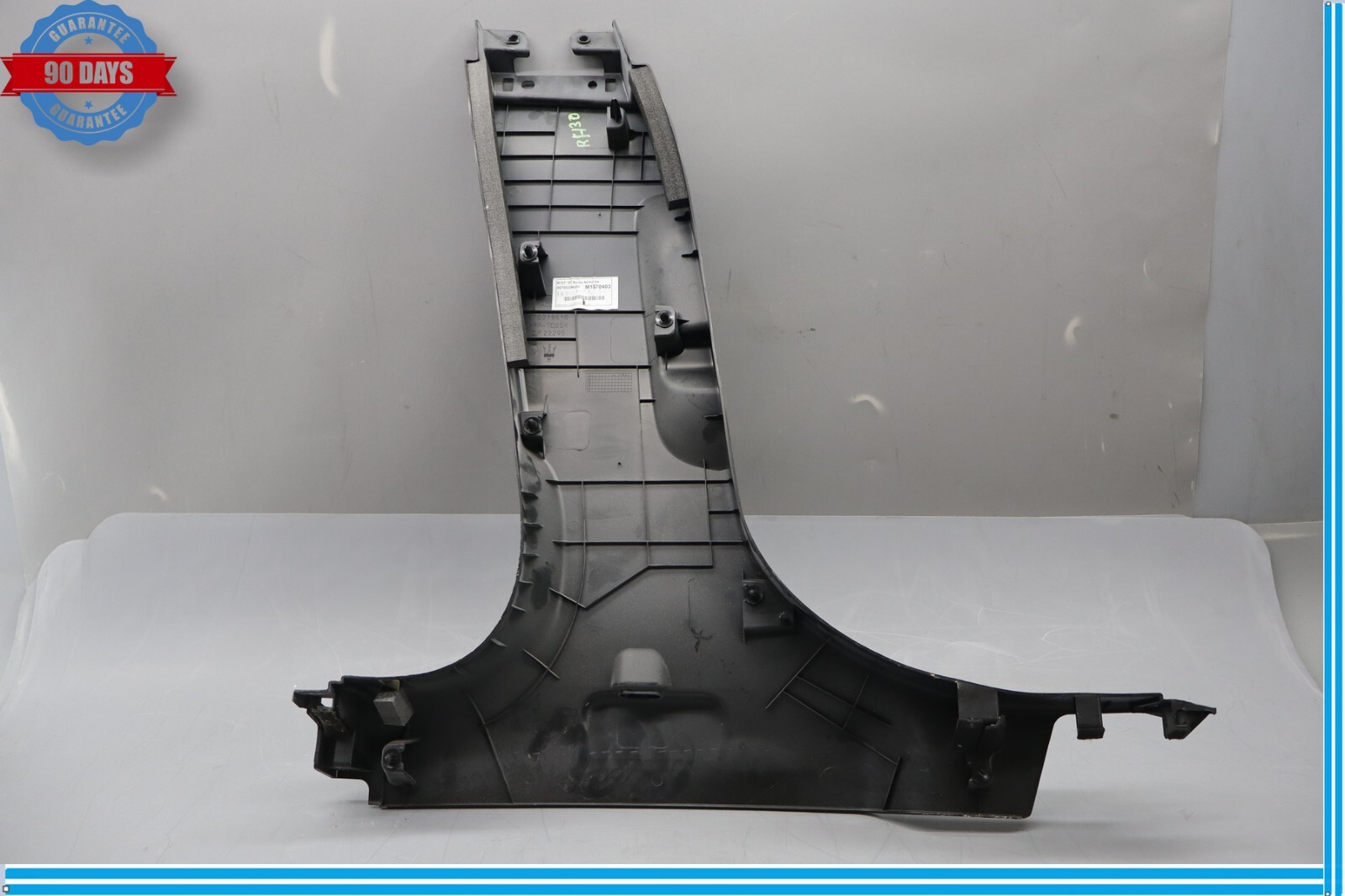 14-17 Maserati Ghibli Right B Pillar Lower Trim Cover Panel 06700204030 Oem