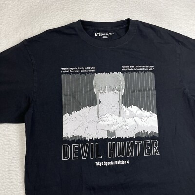 Uniqlo T Shirt Mens Large Chainsaw Man Devil Hunter Makima Graphic