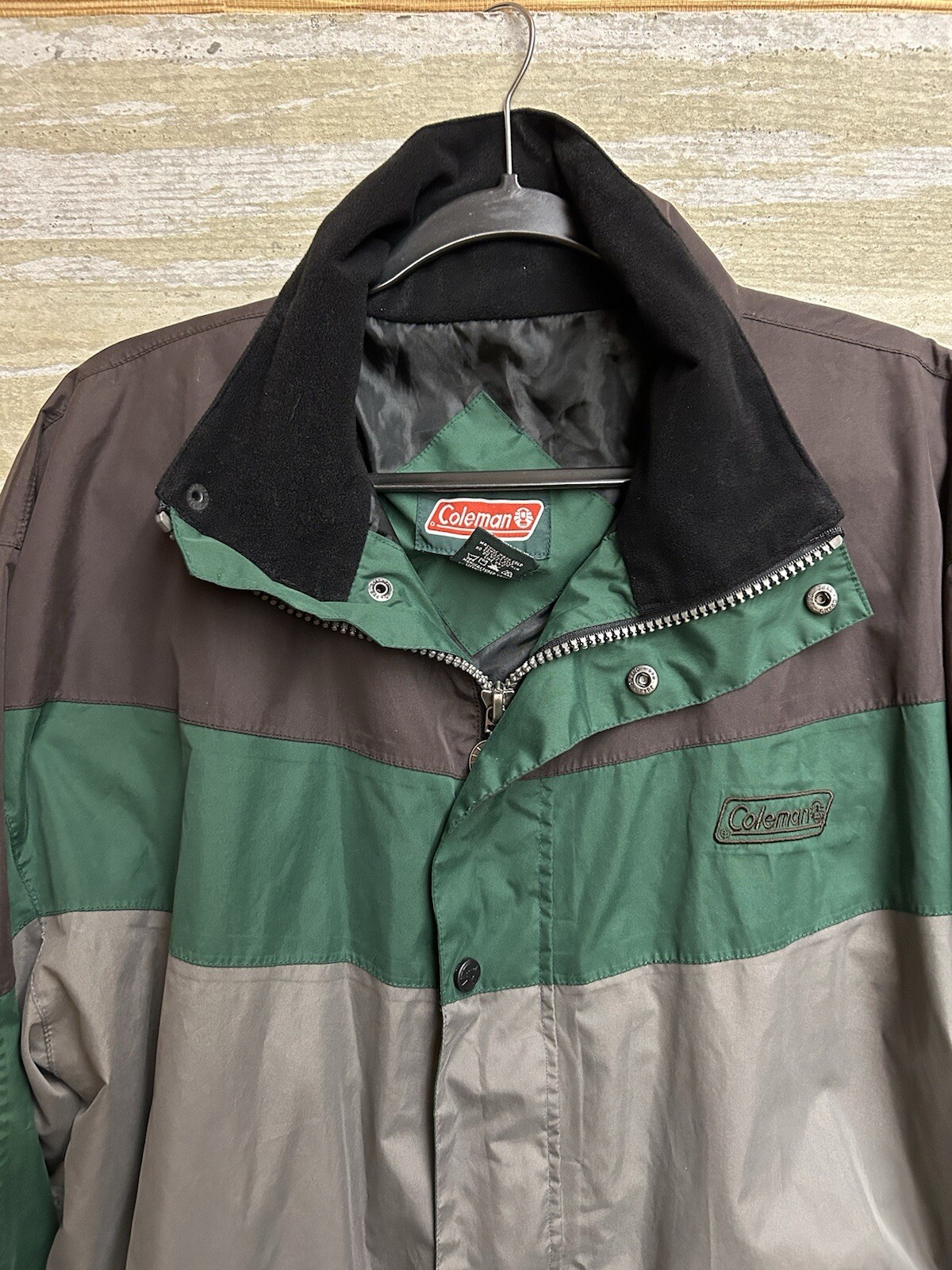 Vintage Coleman Green Gray Black Mens Jacket Medium Camping Hiking Coat