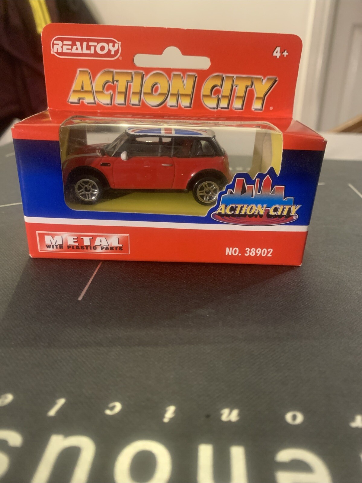 Realtoy BMW New Mini 1/56 Scale Die Cast Toy Car