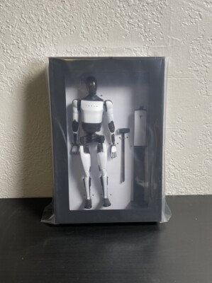 【美品】Tesla Bot Action Figure オプティマス1体 美品】Tesla Bot Action Figure オプティマス1体 Tesla Is Selling a
