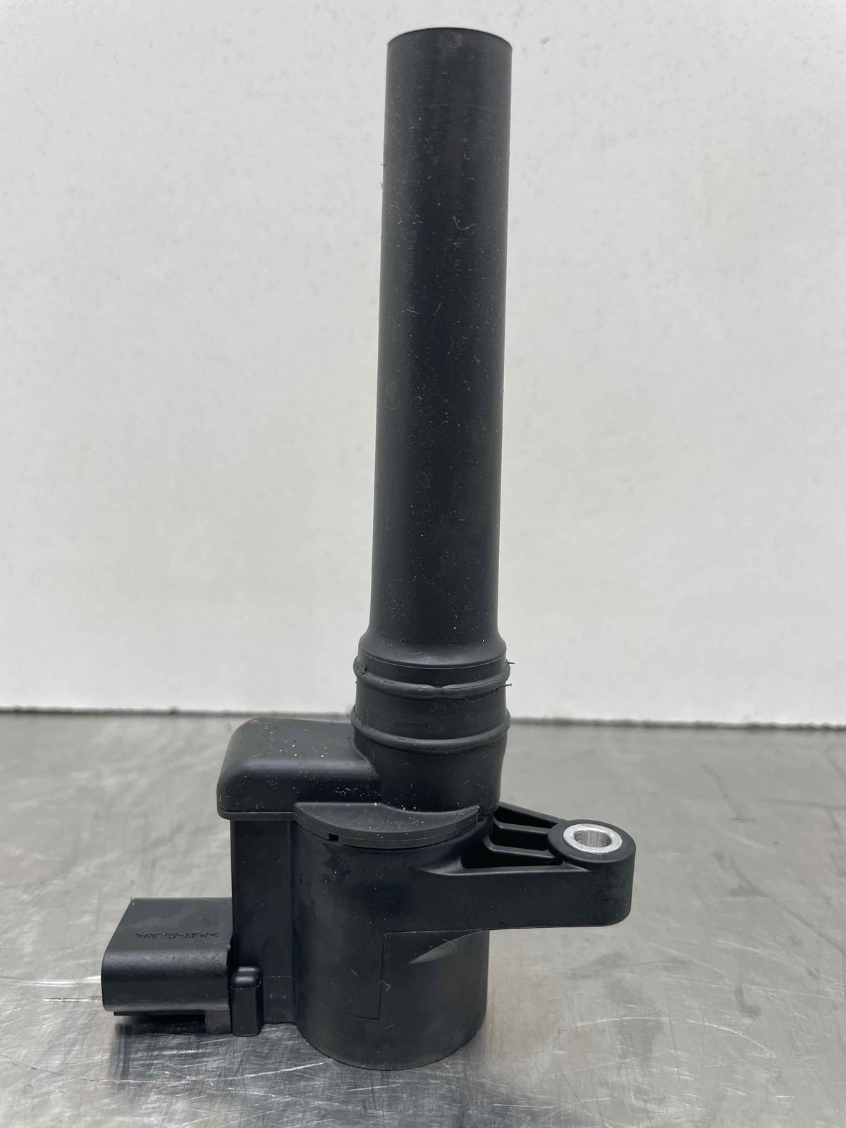 2010 Aston Martin Rapide OEM Engine Ignition Coil 39K 8G43-12A366-AA