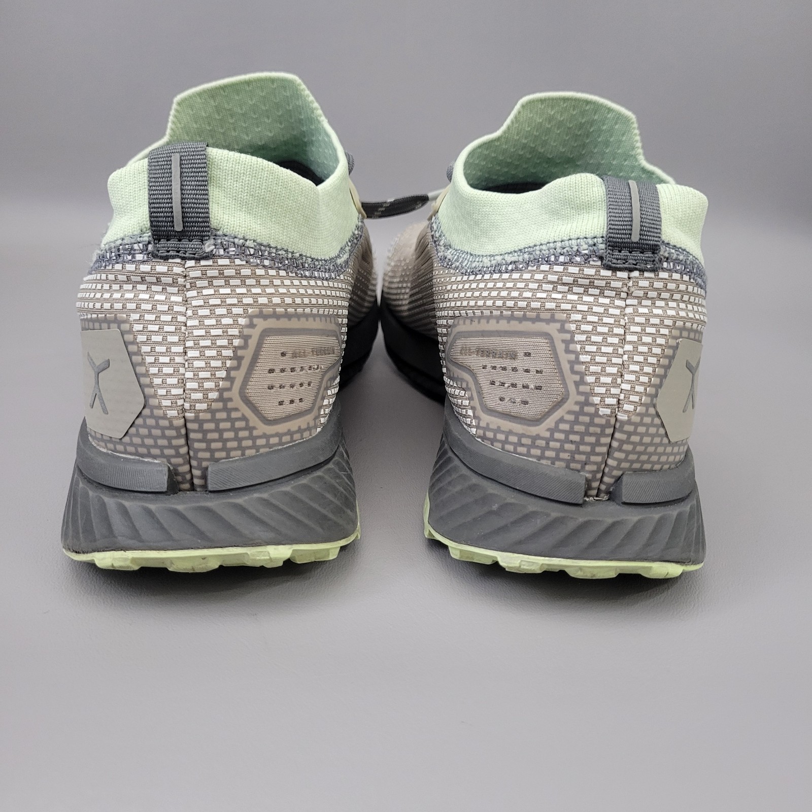 Flux Adapt Trail runner Men size 11 Gray Green Knit Running Sneakers Athletic