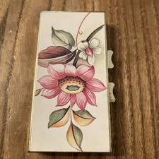 Floral Hinged Pill Box With 7 Day Schedule