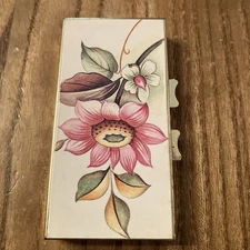 Floral Hinged Pill Box With 7 Day Schedule