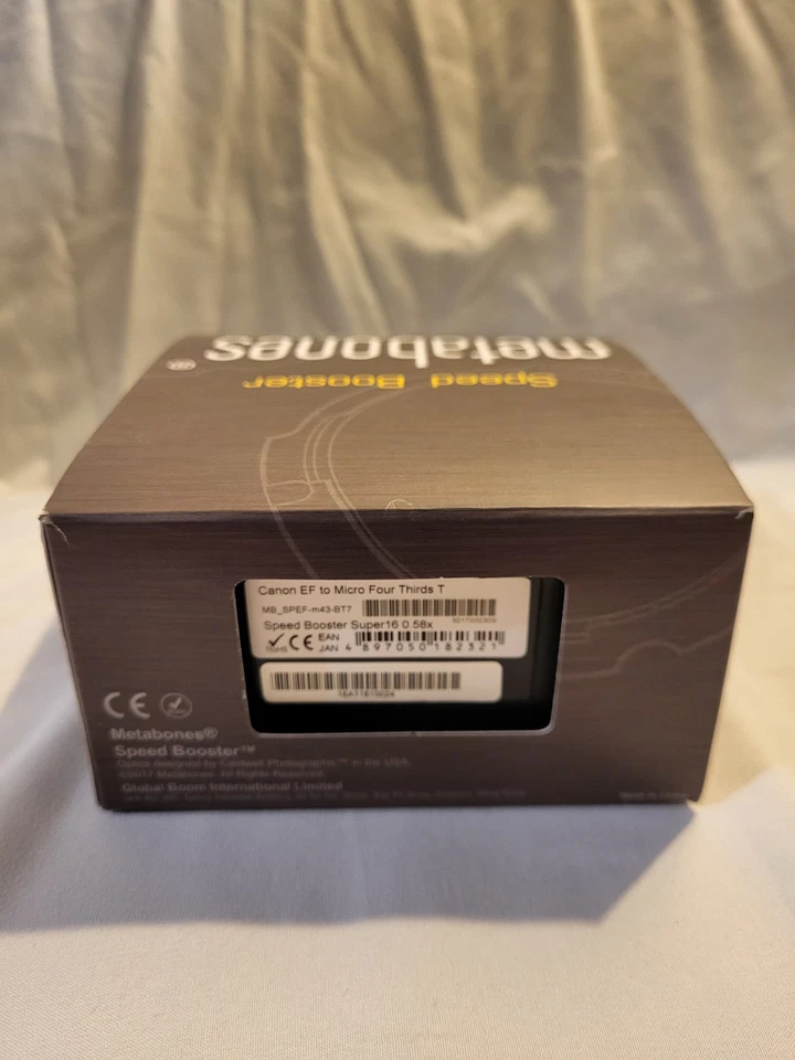 Câmeras Metabones EF-MFT T Lens Speed Booster SUPER16 0.58x Blackmagic Super 16 - Imagem 4 de 4