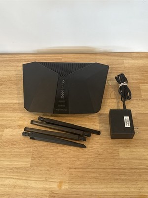 NETGEAR Nighthawk RAX54 AX5400 6-Stream Wi-Fi 6 Router Black USED
