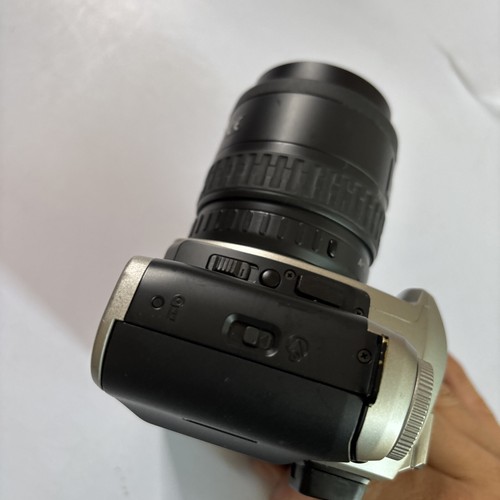 Pentax SLR Film Camera MZ-7 & SMC Pentax-FA 28-70mm Lens - Picture 7 of 18