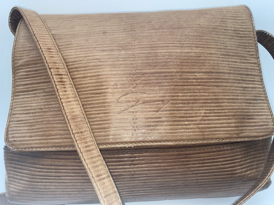 Rara Bolsa de Mão Vintage Couro Italiano Linha 3D Genny Feita Na Itália - Imagem 3 de 4