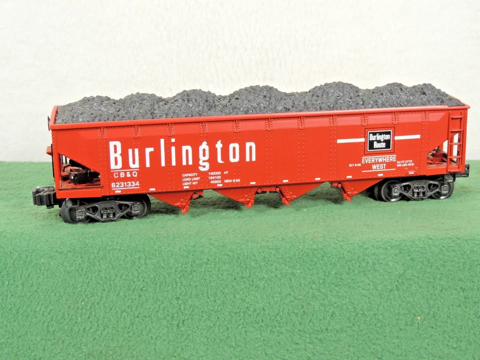 K-LINE BURLINGTON RED  4-BAY HOPPER w/ COAL LOAD O SCALE 3-RAIL #K623-1334 NIB - Image 3 of 4