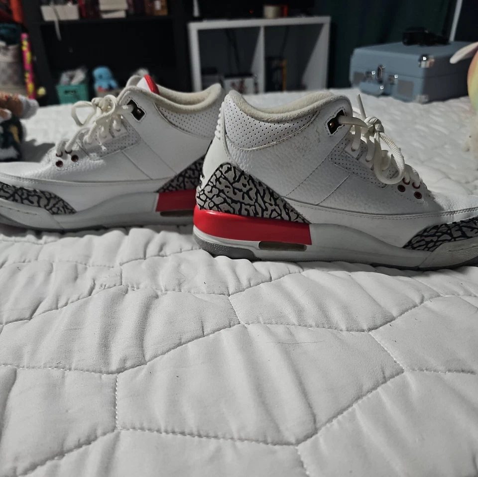 Air Jordan 3 OG 2017 blanco cemento Foto 2 de 4