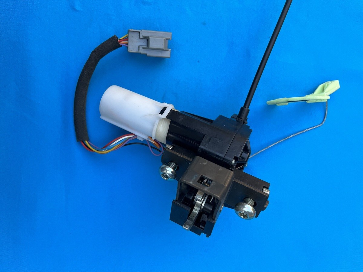 2004-2009 Jaguar XJ8 OEM Vanden Plas Trunk Latch Lock Actuator