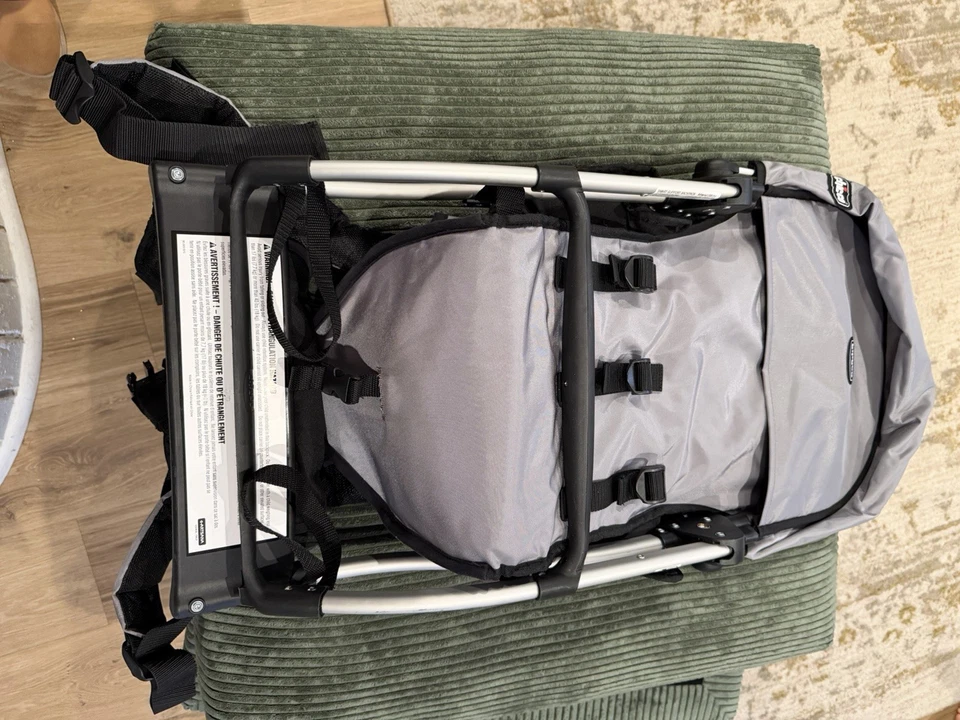 Mochila portabebés Chicco SmartSupport de senderismo usada una vez Foto 4 de 4