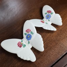 Vintage Lasting Products Hand Painted Ceramic Set of 2 Butterfly Wall Art
