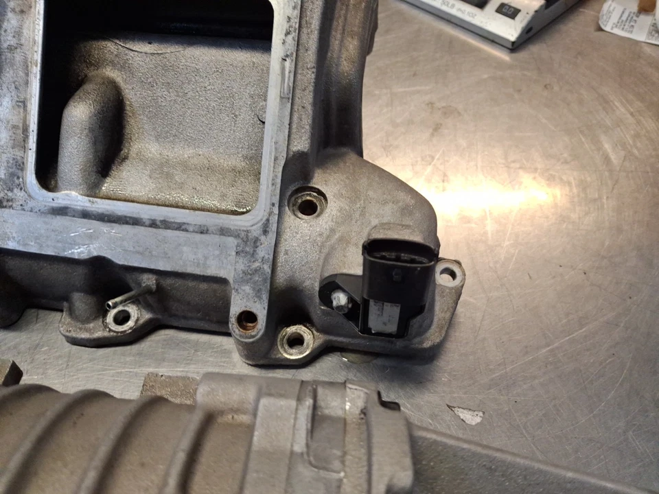 2004 2005 2006 2007 Cobalt SS Saturn Ion 2.0 LSJ Supercharger Setup Intake Rail - Image 4 of 4