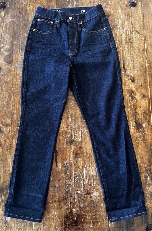 NWT J Crew Curvy Vintage Slim-Straight Jean in Rinse Wash Size 28 BK555