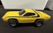 Dukes of Hazzard Daisy Plymouth Road Runner Xtraction HO Slot Car 2006 Used