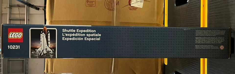LEGO 2011 Creator Expert #10231 Shuttle Expedition nuevo retirado sellado Foto 3 de 4