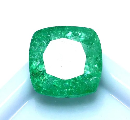 Natural Green Emerald 4.75 Ct Cushion Cut Certified Gemstone With Free Gift - 第 1/10 張圖片